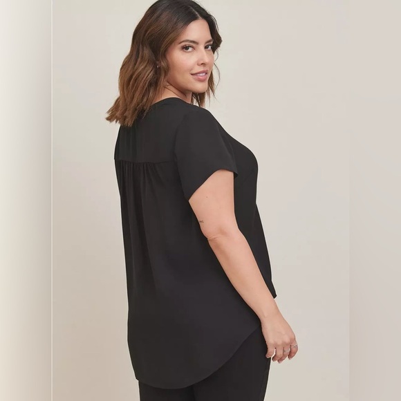 Torrid Georgette Hi-Low Tunic Black Blouse - Picture 3 of 12